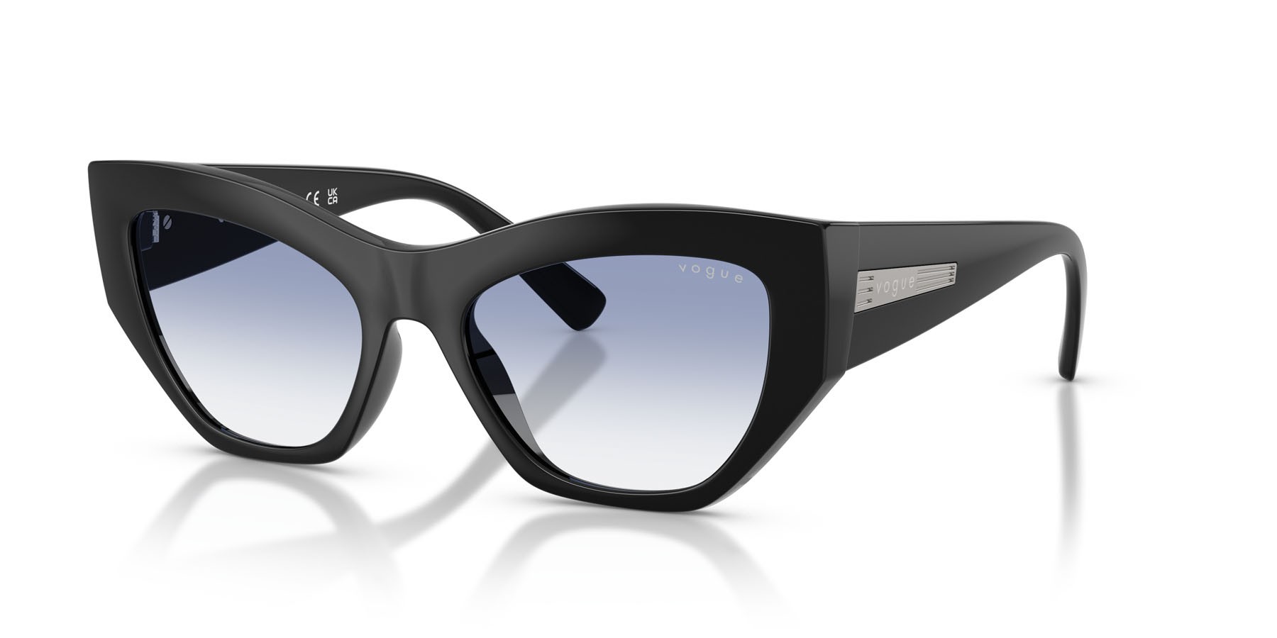 Occhiali da sole Vogue VO 5607S (W44/19) colore nero forma irregolare lenti trasparente sfumato azzurro