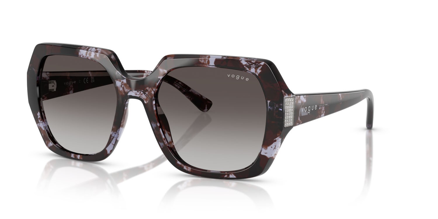 Occhiali da sole Vogue VO 5612SB (31788G) colore havana viola forma irregolare lenti grigio scuro sfumato