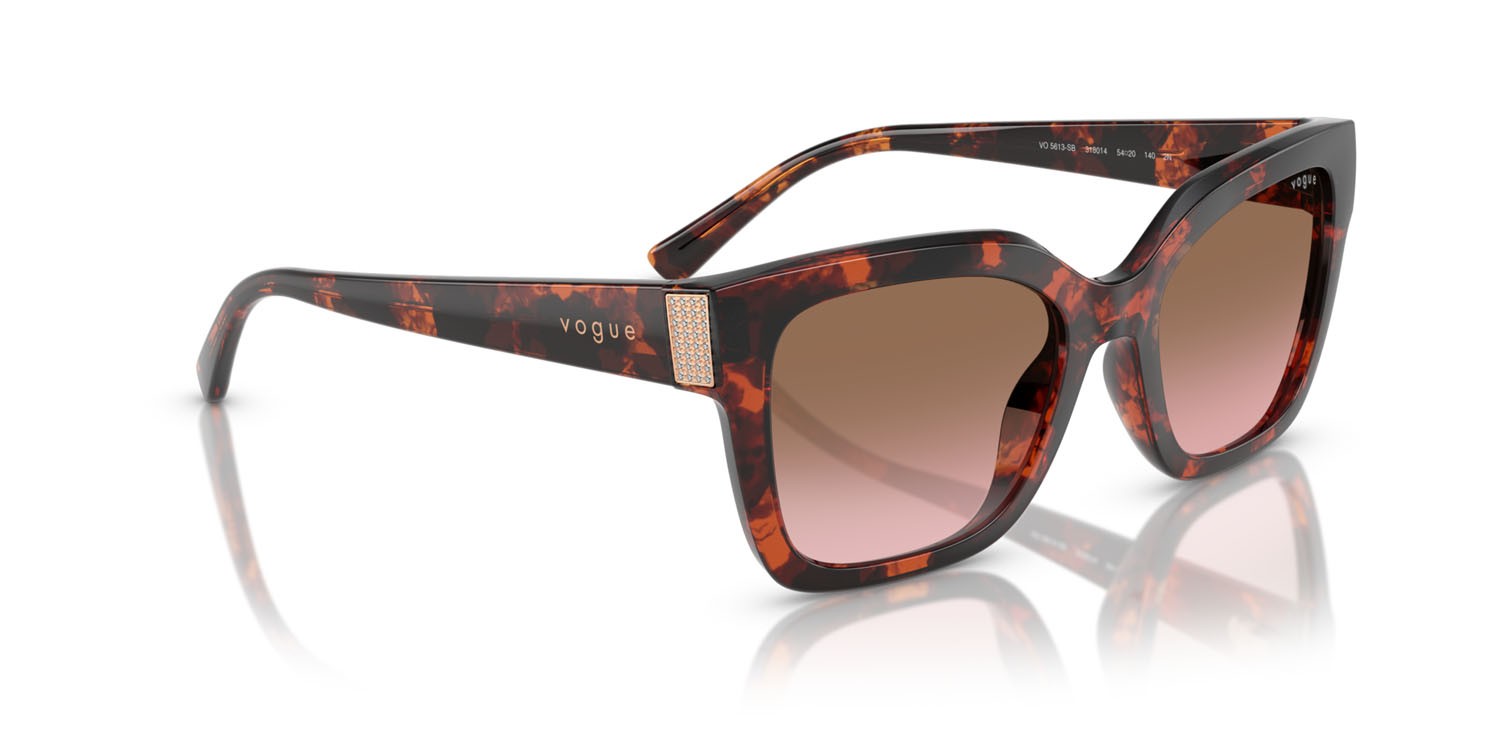 Occhiali da sole Vogue VO 5613SB (318014) colore havana rosso forma quadrato lenti rosa sfumato marrone