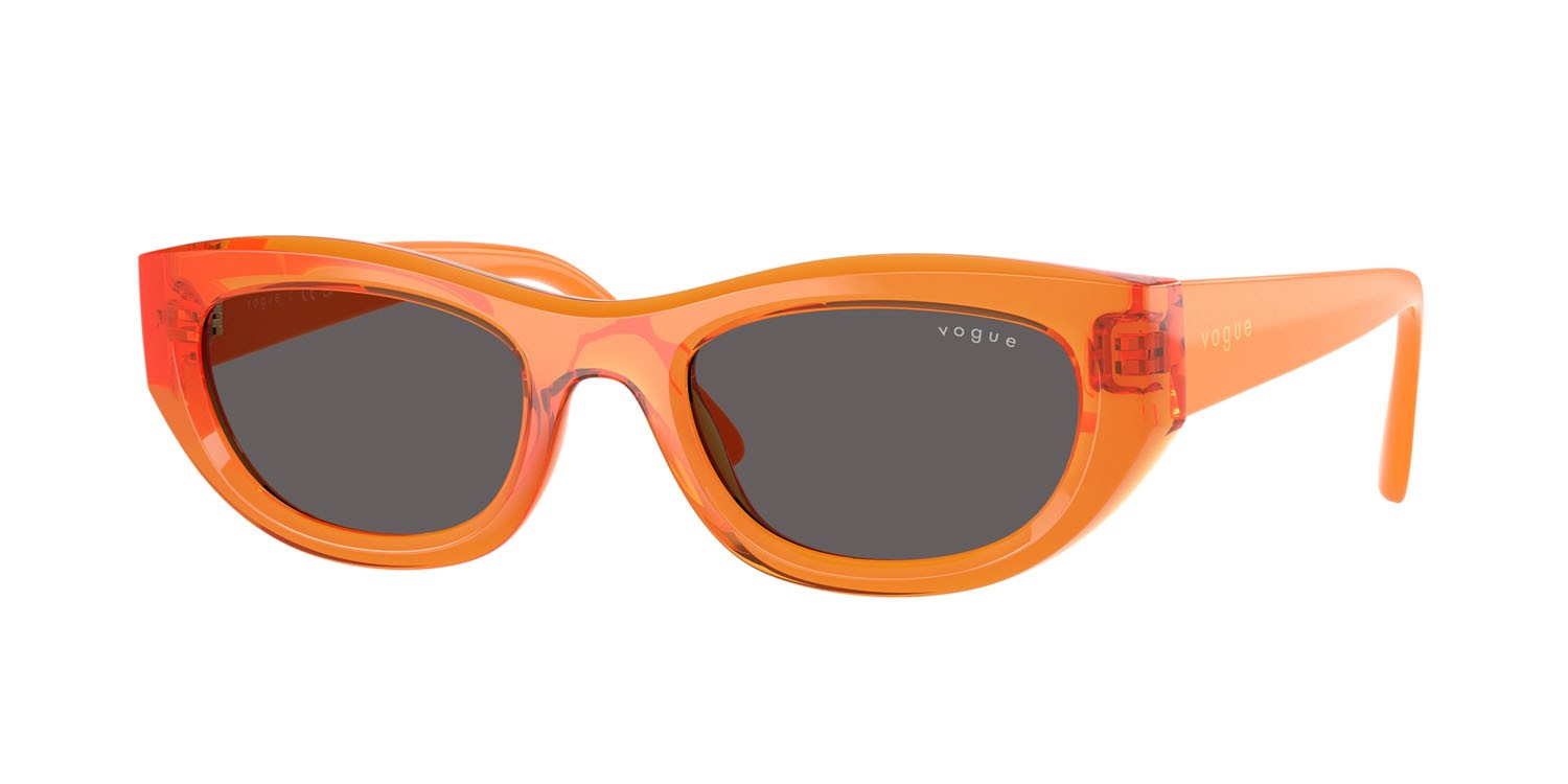 Sunglasses Vogue VO 5616S (318287) color arancione trasparente shape cat eye lenses nero/grigio fumo