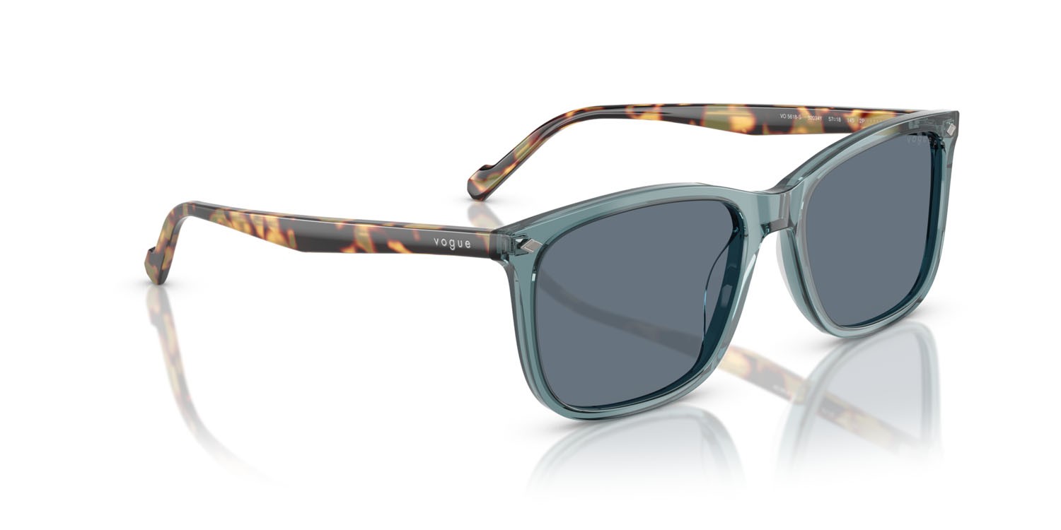 Occhiali da sole Vogue VO 5618S (32034Y) colore petrolio trasparente forma quadrato lenti polarizzata blu scuro
