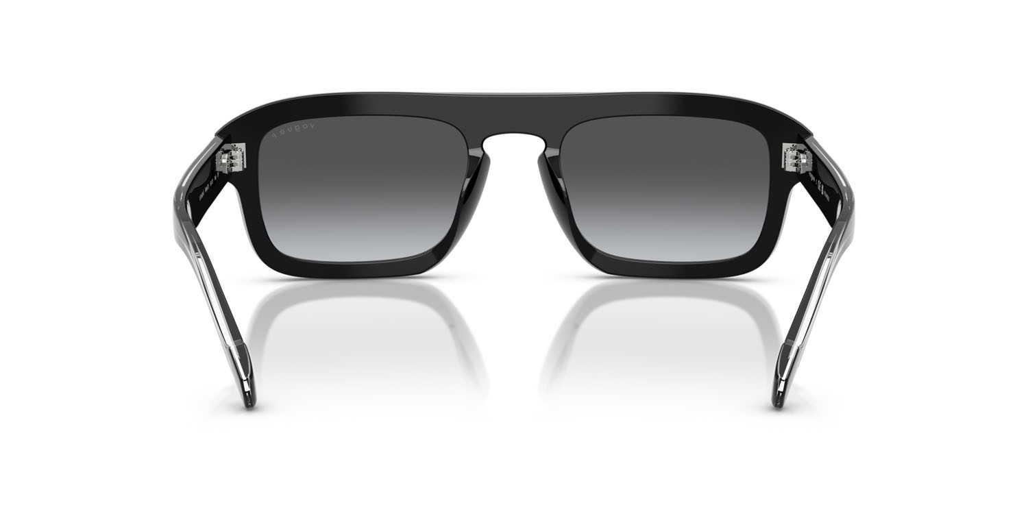 Occhiali da sole Vogue VO 5620S (W44/T3) colore nero forma irregolare lenti polarizzata grigio sfumato