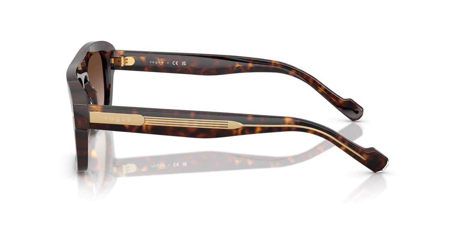 Occhiali da sole Vogue VO 5620S (W65613) colore havana scuro forma irregolare lenti marrone sfumato