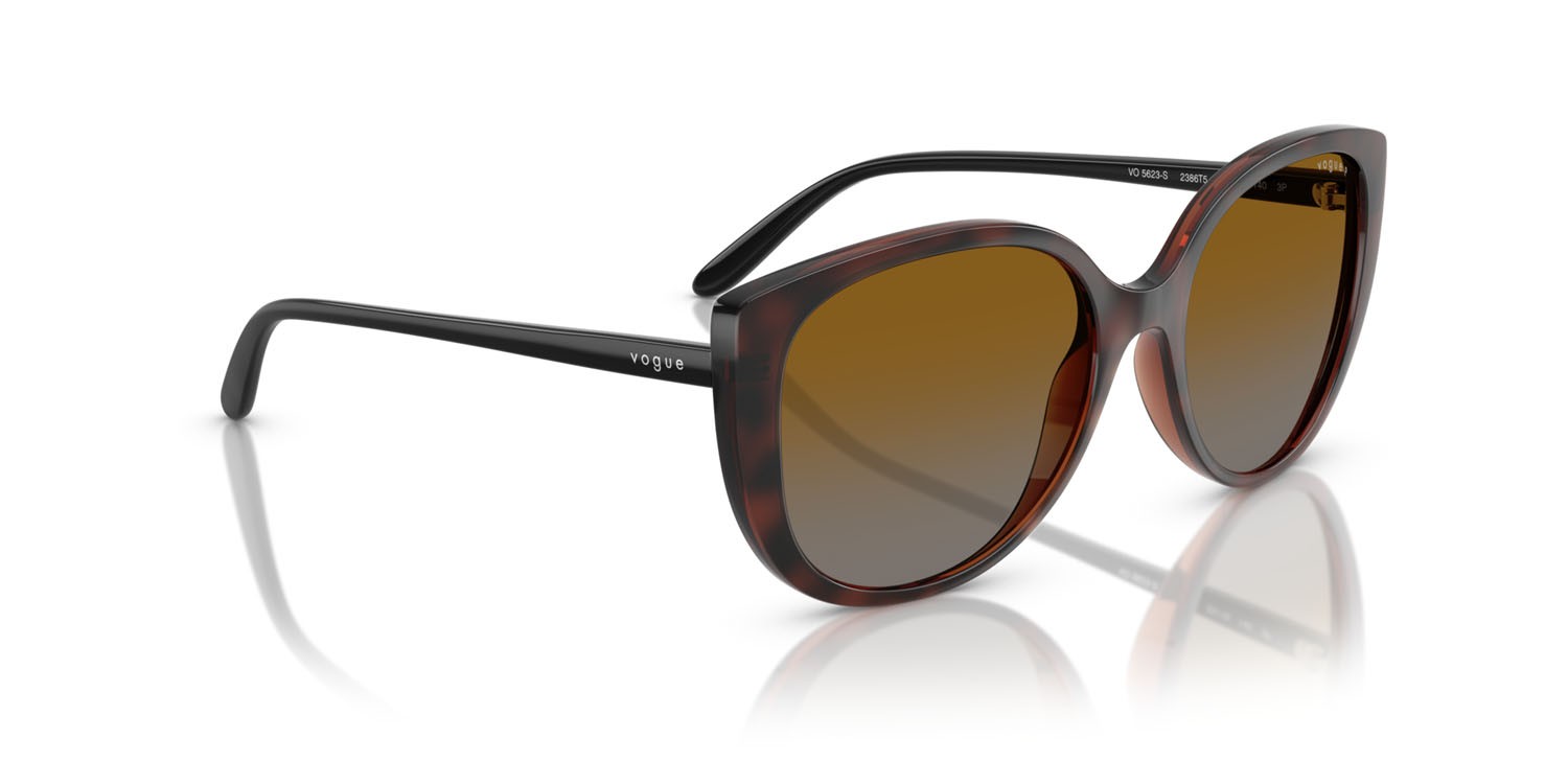 Sunglasses Vogue VO 5623S (2386T5) color top havana scuro/marrone chiaro shape butterfly lenses polarizzata grigio sfumato marrone