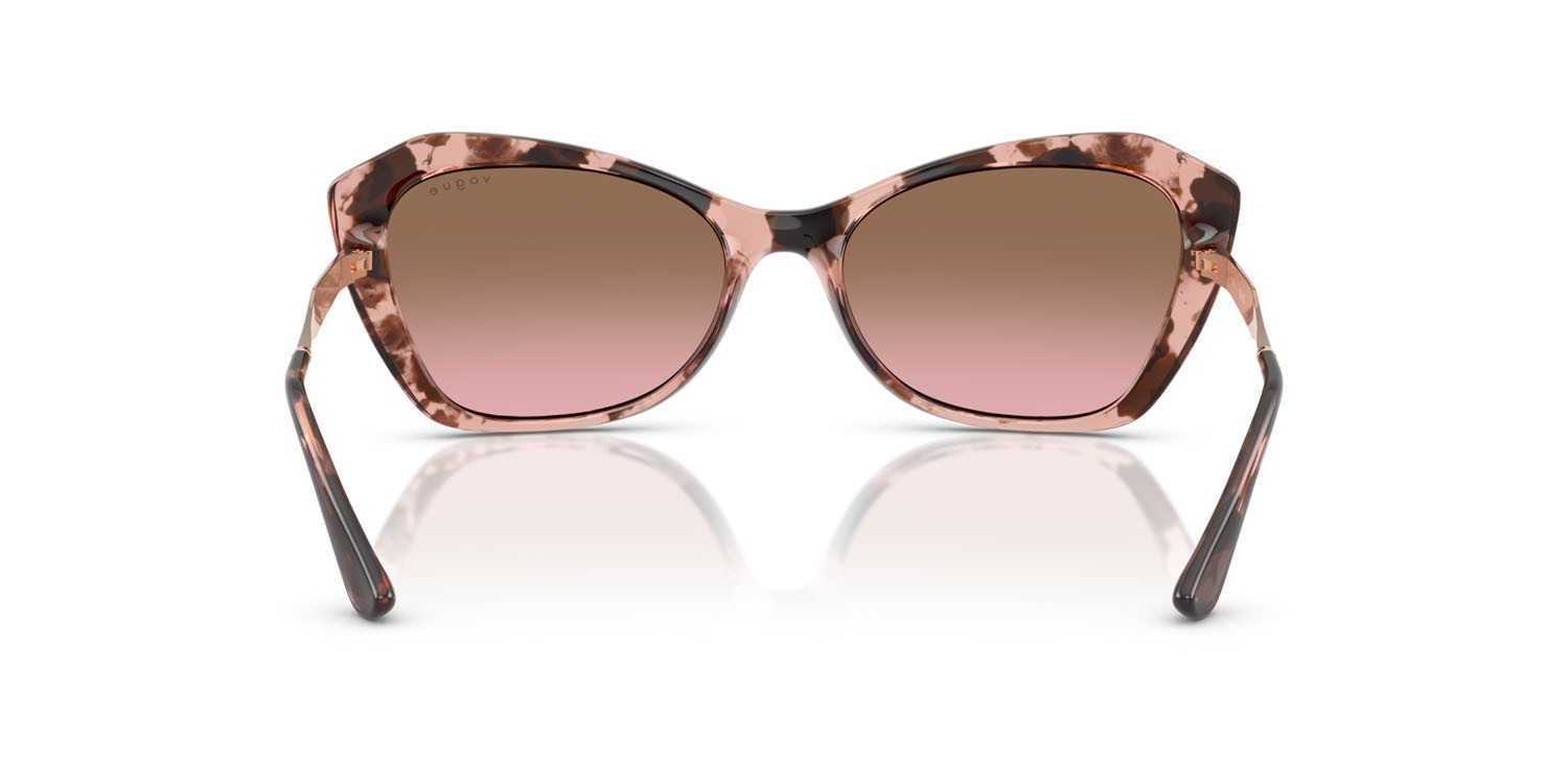 Occhiali da sole Vogue VO 5626S (319914) colore havana rosa forma irregolare lenti rosa sfumato marrone