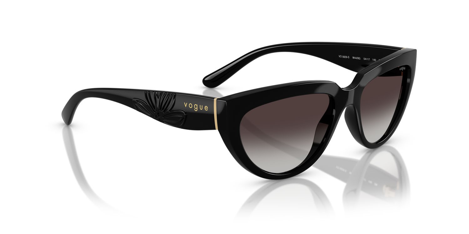 Occhiali da sole Vogue VO 5629S (W44/8G) colore nero forma irregolare lenti sfumato grigio
