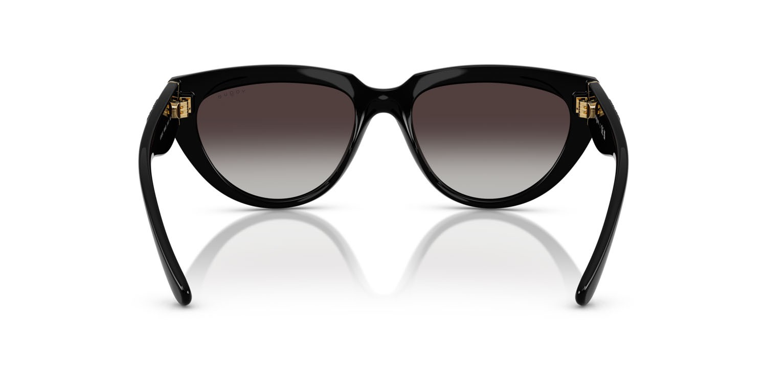 Occhiali da sole Vogue VO 5629S (W44/8G) colore nero forma irregolare lenti sfumato grigio