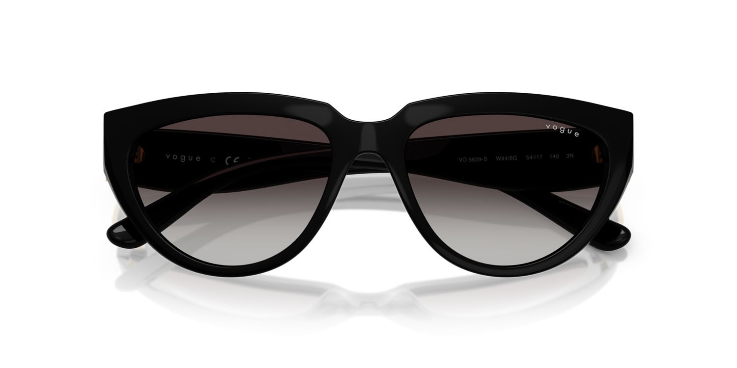 Occhiali da sole Vogue VO 5629S (W44/8G) colore nero forma irregolare lenti sfumato grigio