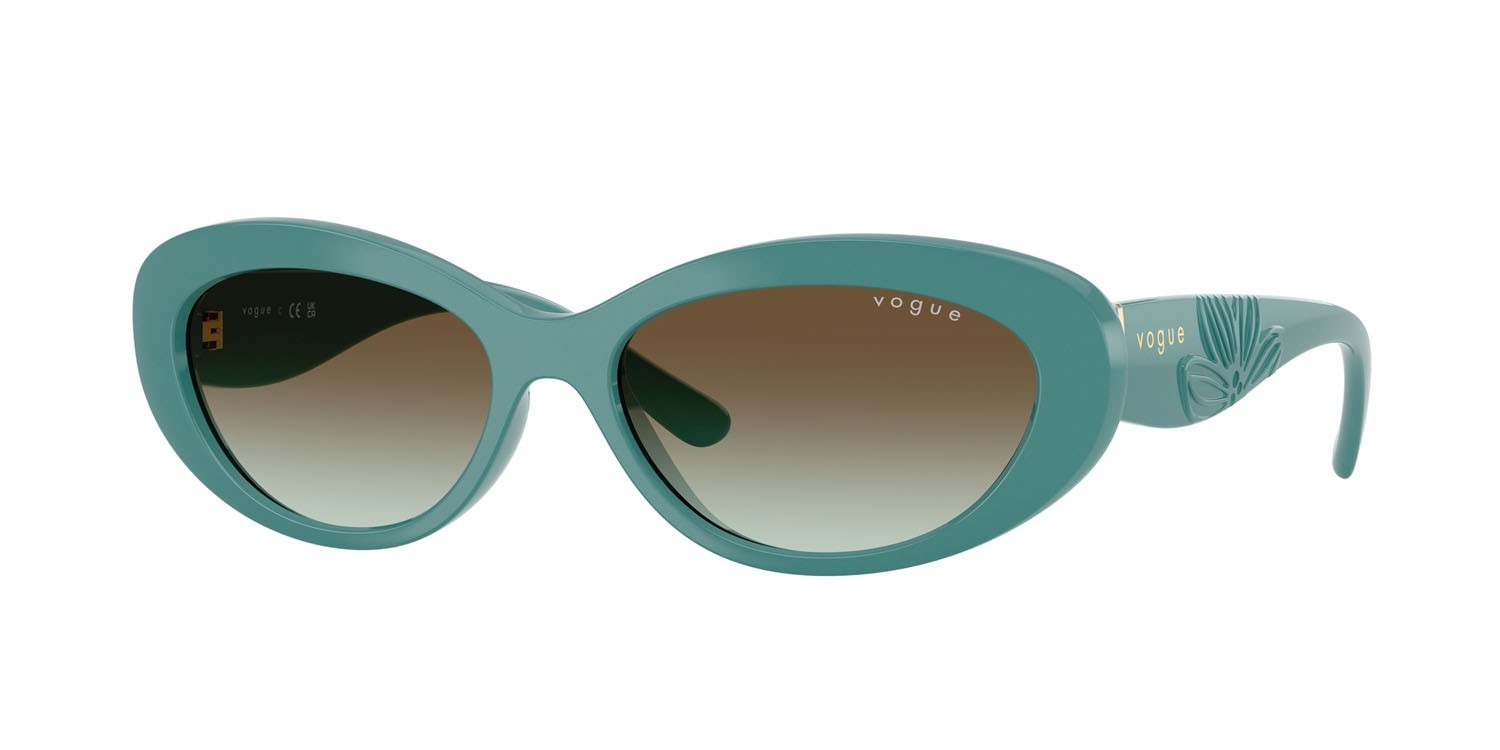 Occhiali da sole Vogue VO 5630S (3194E8) colore petrolio chiaro forma ovale lenti verde sfumato marrone