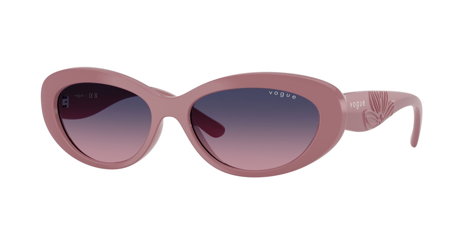 Occhiali da sole Vogue VO 5630S (3195I6) colore rosa antico scuro forma ovale lenti rosa sfumato blu