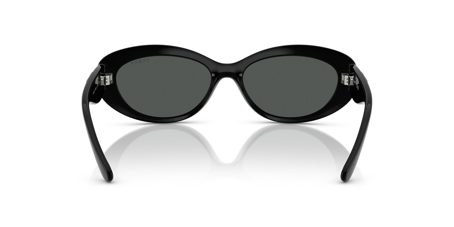 Sunglasses Vogue VO 5630S (W44/87) color nero shape oval lenses grigio scuro