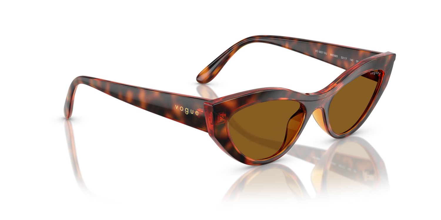 Occhiali da sole Vogue VO 5637SU (W65683) colore havana scuro forma cat eye lenti polar marrone scuro
