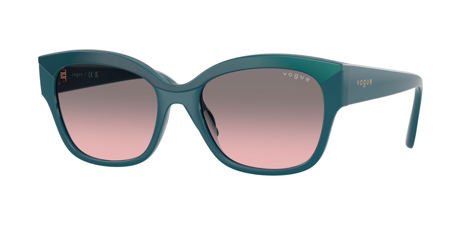 Occhiali da sole Vogue VO 5638SU (322246) colore top blu/blu opalescente forma farfalla lenti rosa sfumato grigio