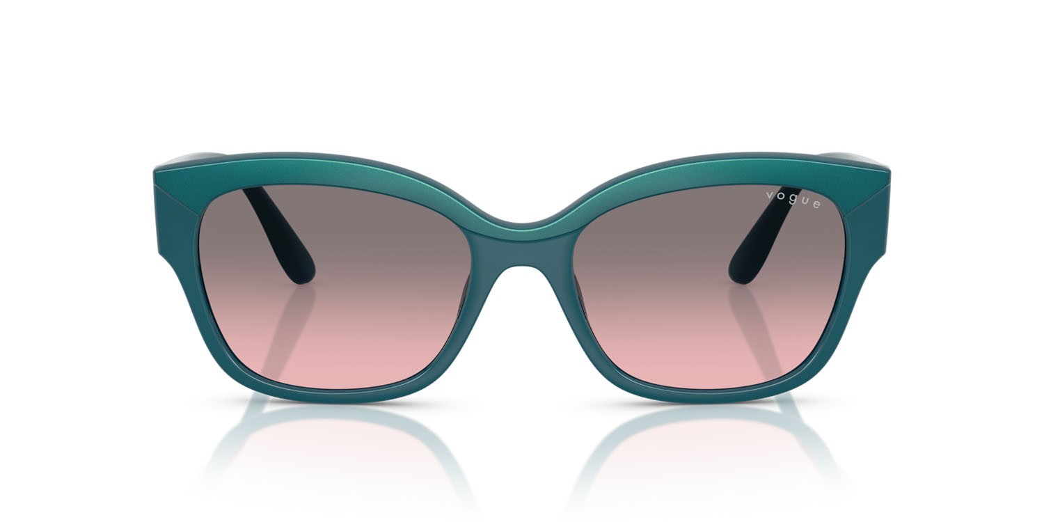 Occhiali da sole Vogue VO 5638SU (322246) colore top blu/blu opalescente forma farfalla lenti rosa sfumato grigio