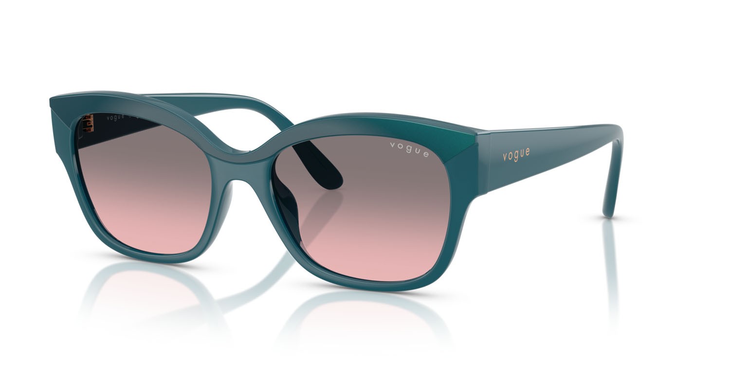 Occhiali da sole Vogue VO 5638SU (322246) colore top blu/blu opalescente forma farfalla lenti rosa sfumato grigio