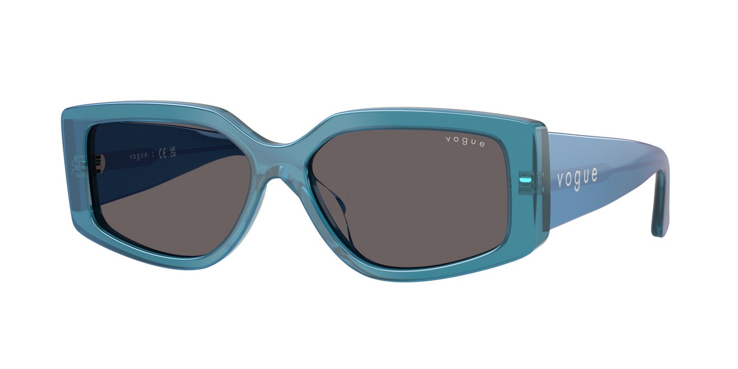 Sunglasses Vogue VO 5642SU (323787) color blu perlato trasparente shape rectangle lenses nero/grigio fumo