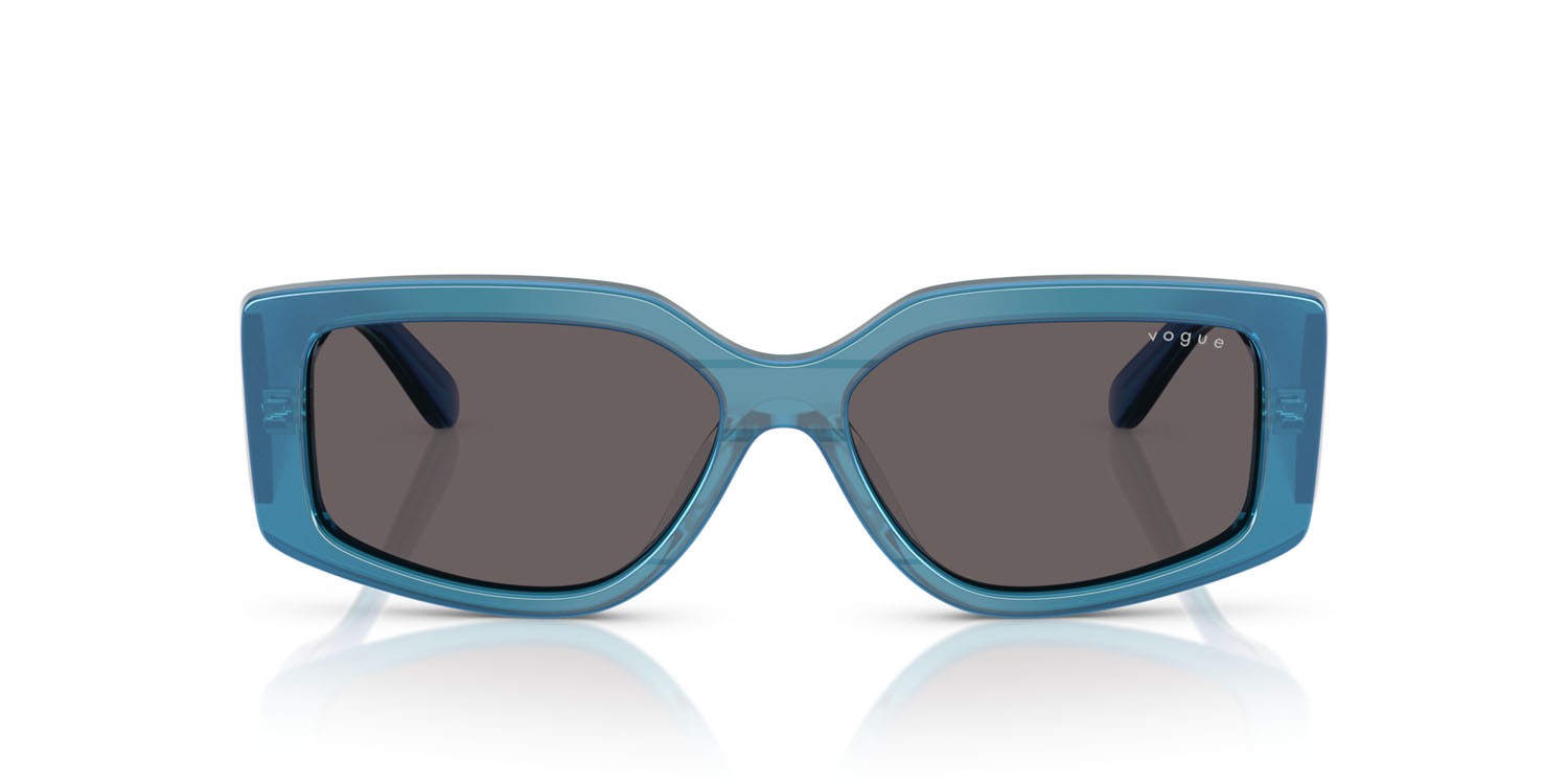Sunglasses Vogue VO 5642SU (323787) color blu perlato trasparente shape rectangle lenses nero/grigio fumo