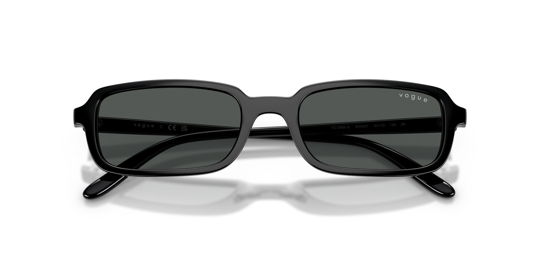 Occhiali da sole Vogue VO 5666S (W44/87) colore nero forma quadrato lenti grigio scuro