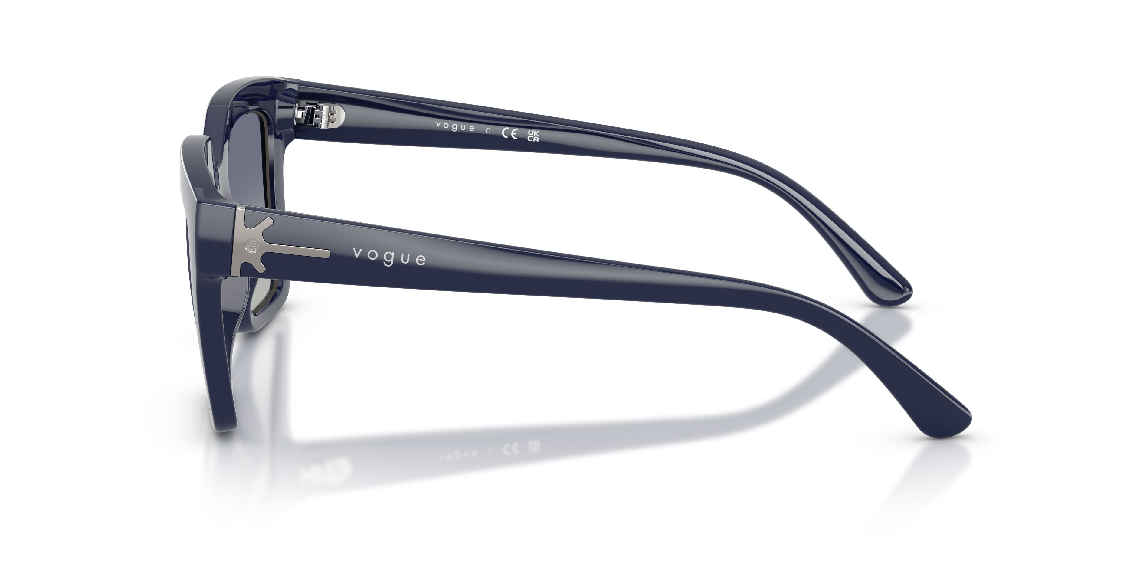 Sunglasses Vogue VO 5690S (22884L) color blu scuro full shape square lenses blu sfumato grigio