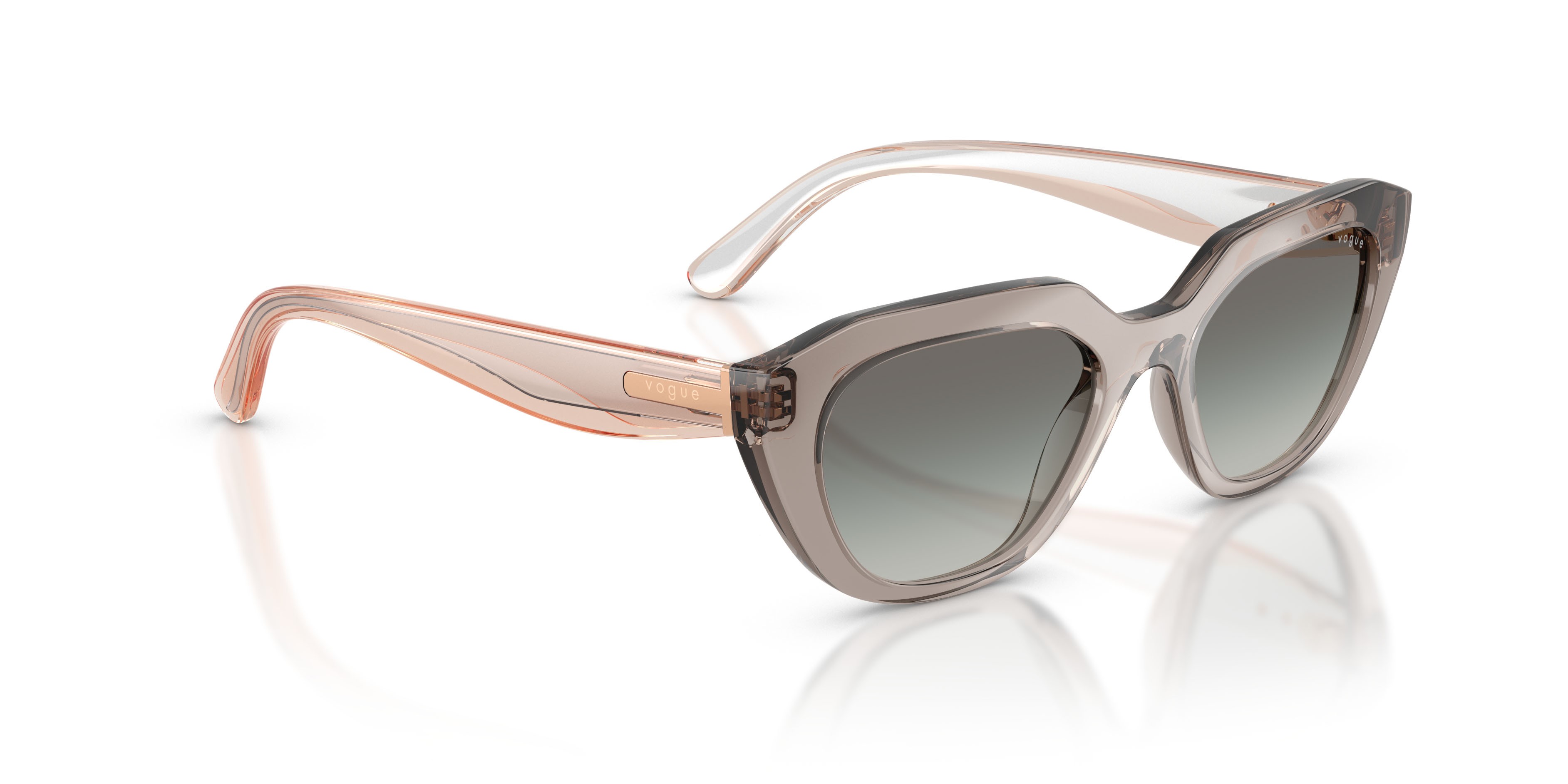 Occhiali da sole Vogue VO 5711S (330111) colore milky warm grey forma irregolare lenti grigio sfumato