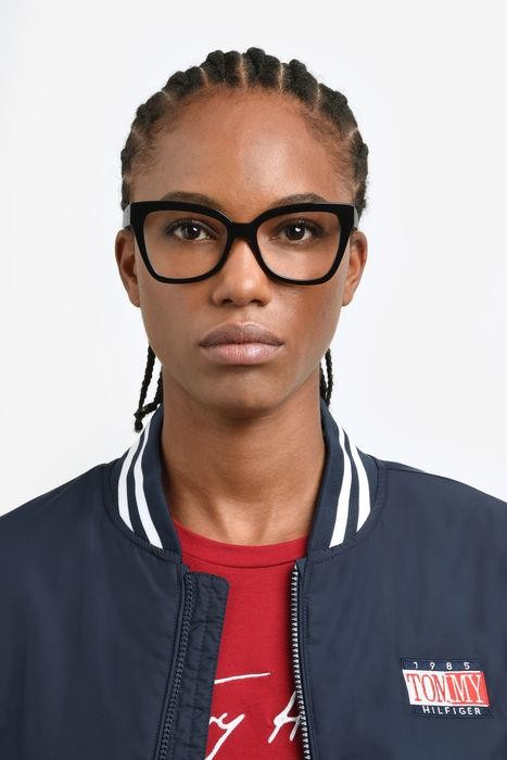 Occhiali da vista Tommy Hilfiger Th 2053 107555 (807) colore black forma farfalla 