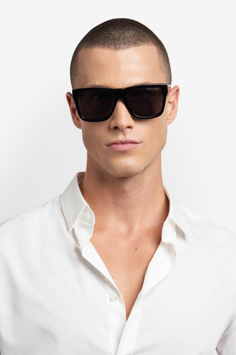 Occhiali da vista Marc Jacobs 848/C 109450 2M2 colore black gold forma rettangolare lenti grey polarized