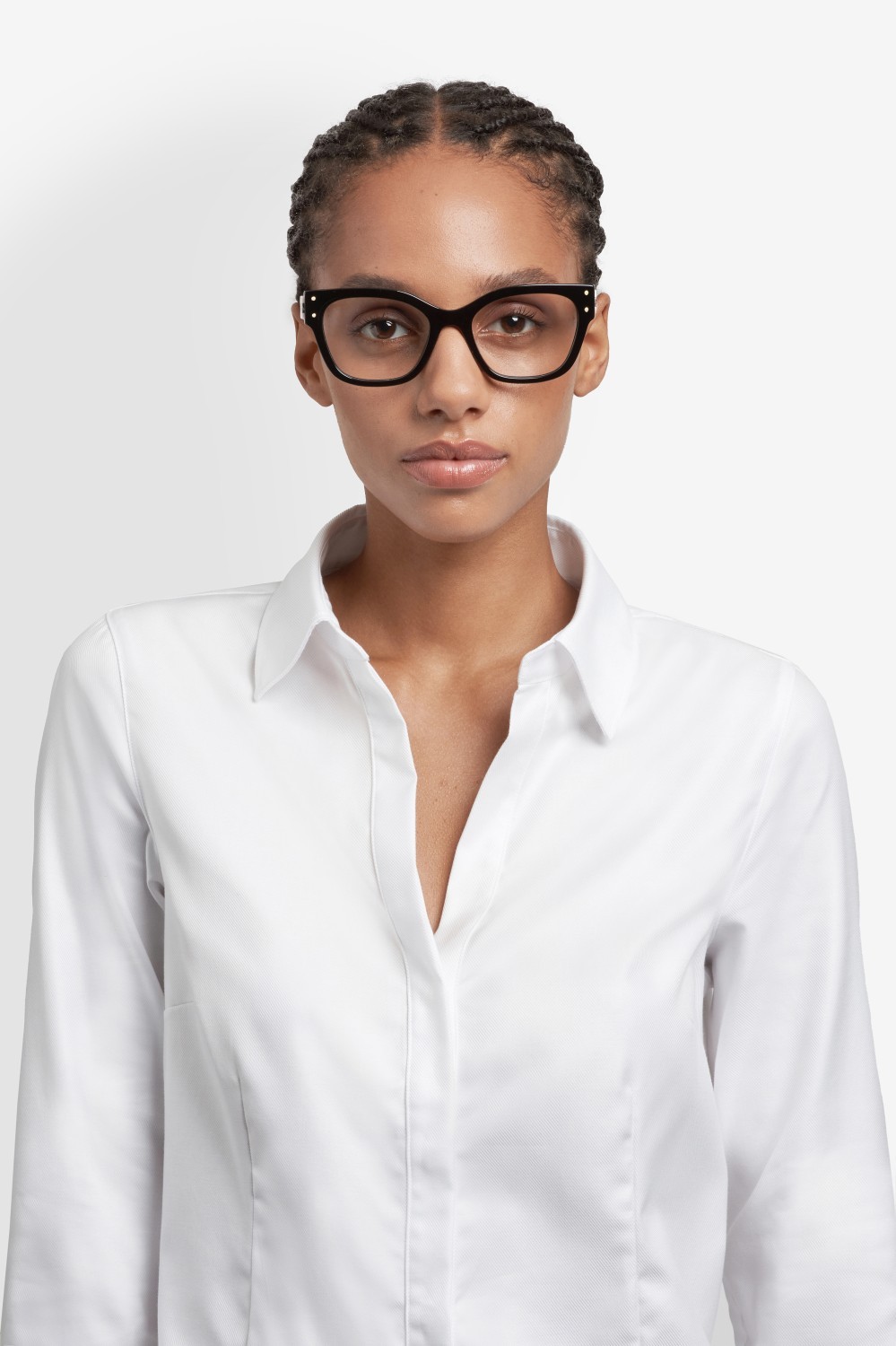Occhiali da vista Carolina Herrera Her 0324 110325 807 colore black forma cat eye 