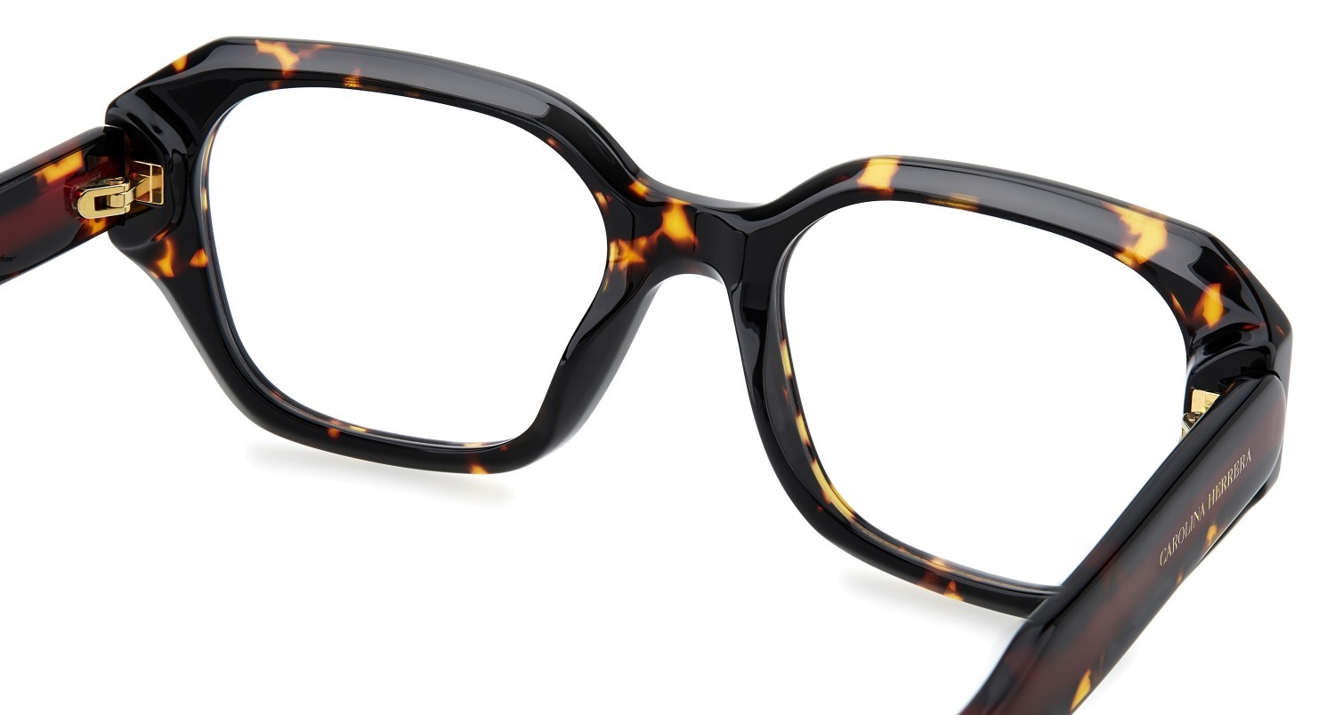 Eyeglasses Carolina Herrera Her 0326 110326 086 color havana shape square 