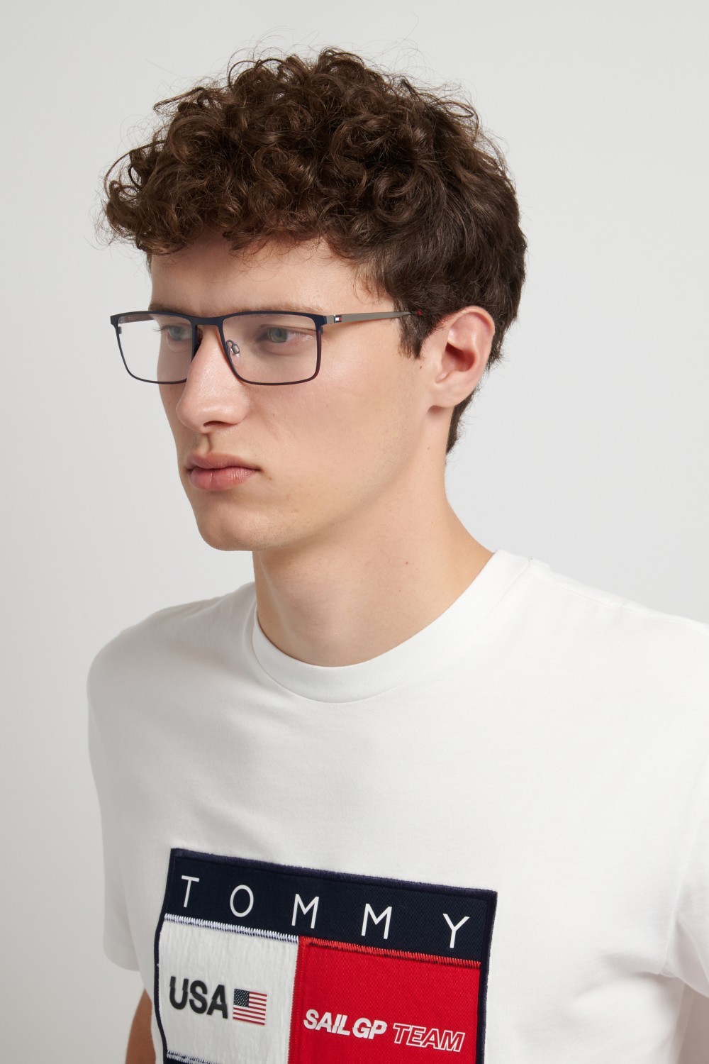 Occhiali da vista Tommy Hilfiger Th 2314 111695 WIR colore matte blue red forma rettangolare 