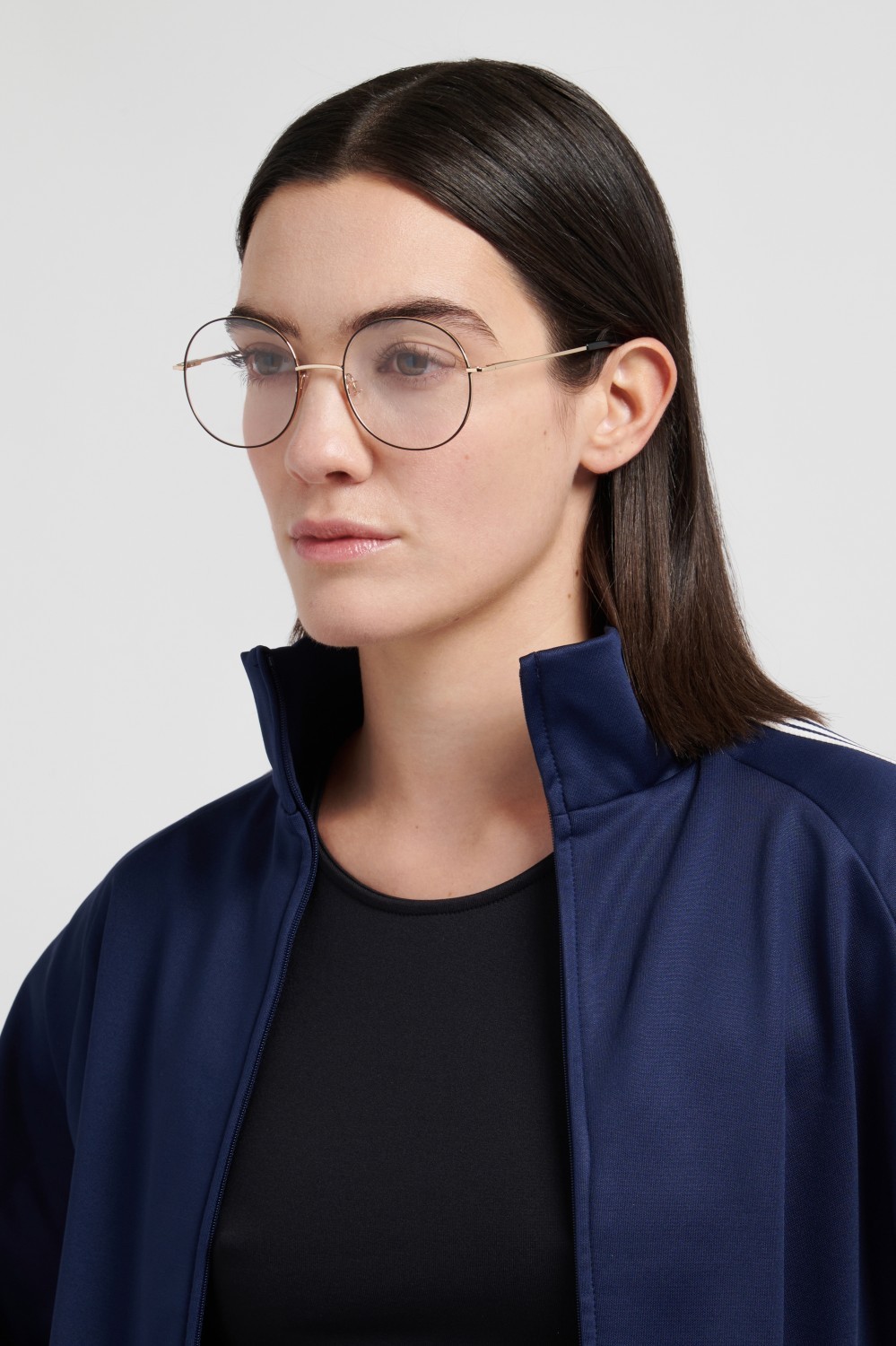 Eyeglasses Hugo Hg 1412 111731 2M2 color black gold shape round 