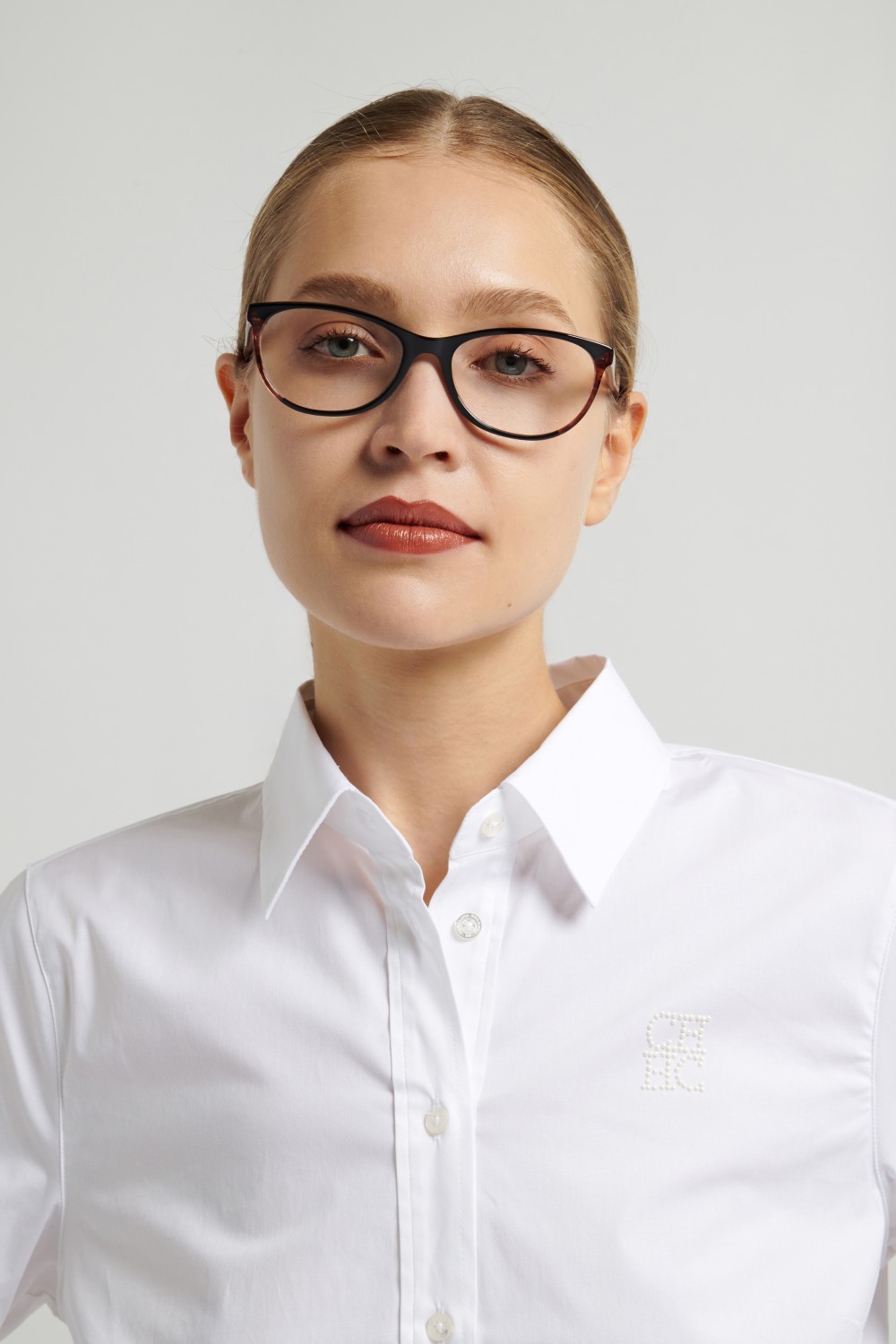 Eyeglasses Carolina Herrera Her 0393 111795 3H2 color black pink shape oval 