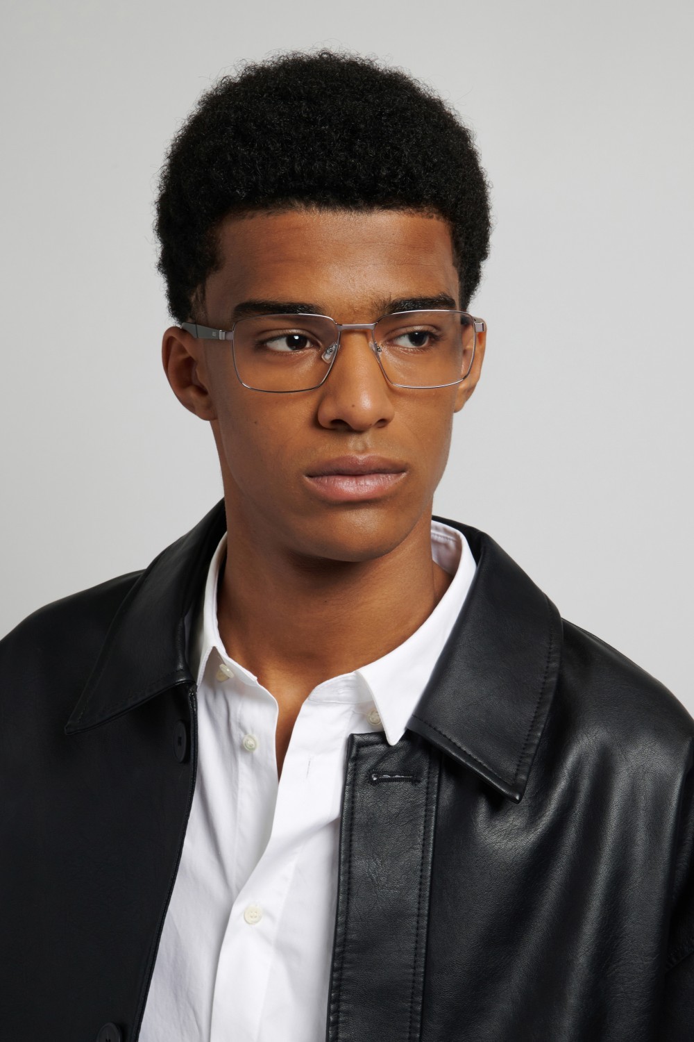 Eyeglasses Hugo Boss 1916 111796 KJ1 color dark ruthenium shape rectangle 