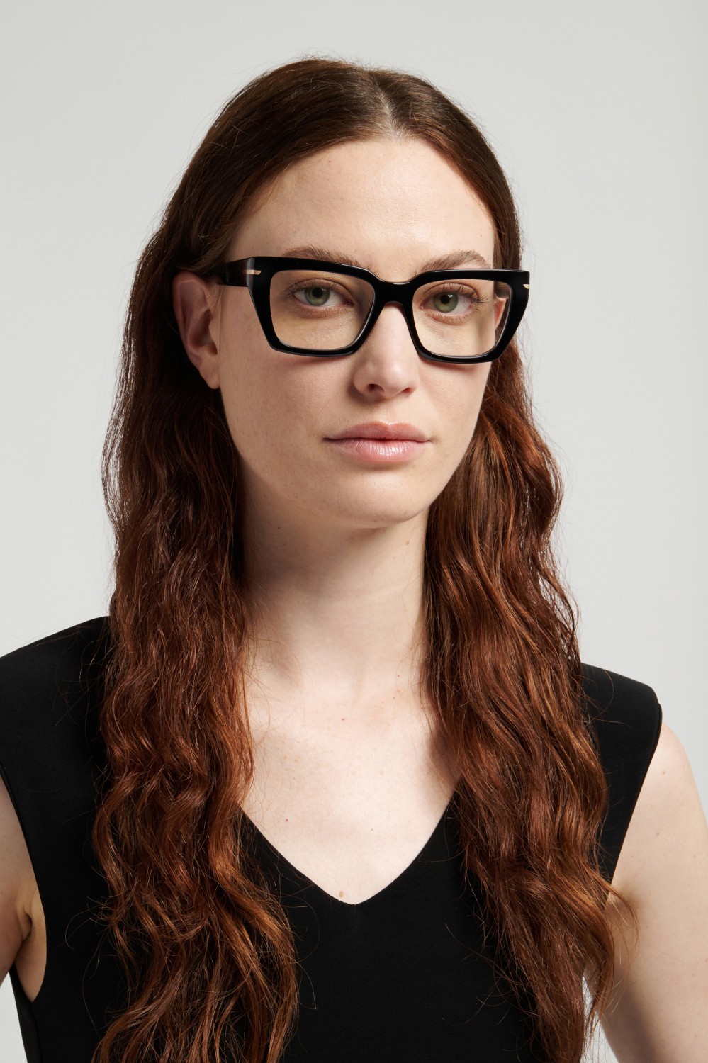 Eyeglasses Victoria Beckham Vb 7014 111864 807 color black shape butterfly lenses violet mirror