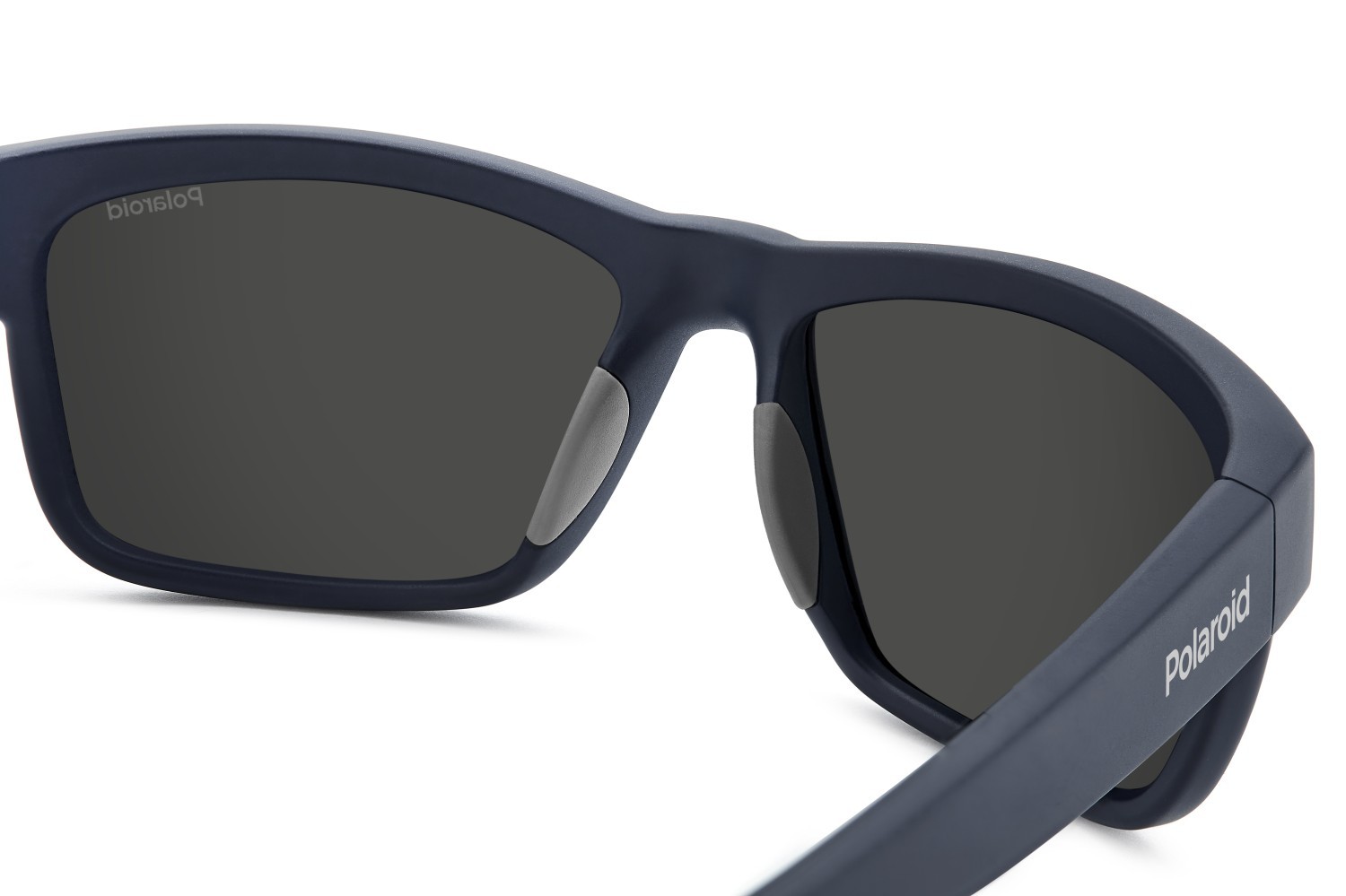 Occhiali da sole Polaroid Pld 7031/S 202879 FLL M9 colore matte blue forma rettangolare lenti grey polarized