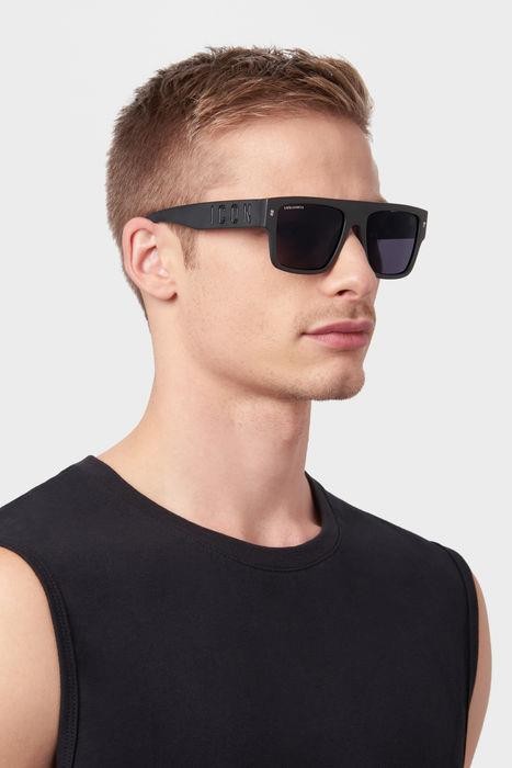 Occhiali da sole Dsquared ICON 0003/S 204880 (003 T4) colore matte black forma rettangolare lenti silver mirror