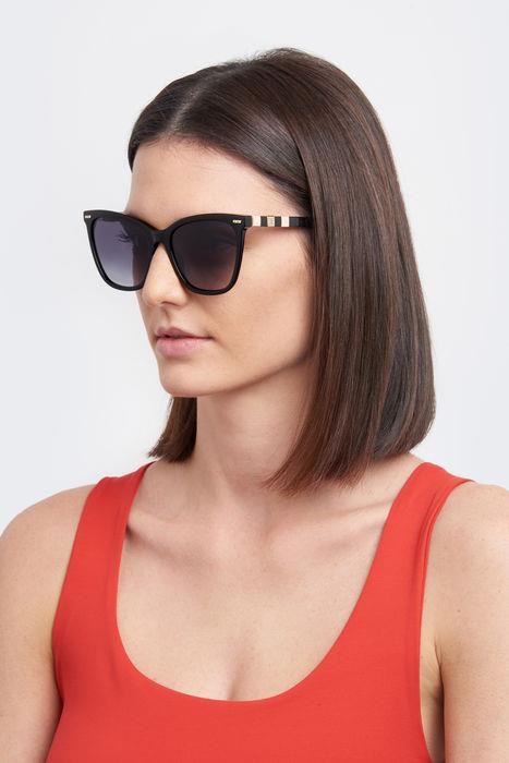 Occhiali da sole Carolina Herrera Ch 0044/S 204976 (3H2 9O) colore black pink forma cat eye lenti dark grey shaded