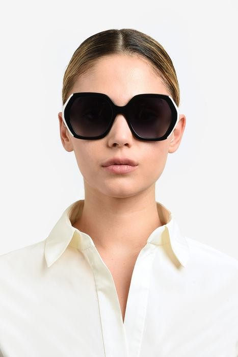 Occhiali da sole Carolina Herrera Her 0181/S 206517 (80S 9O) colore black white forma geometrico lenti dark grey shaded