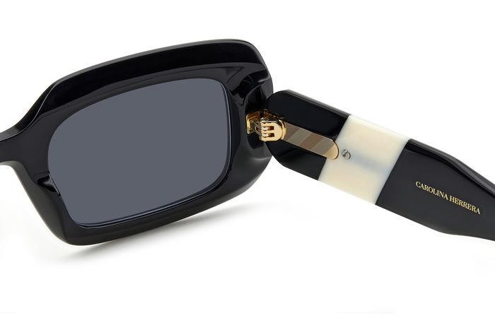Occhiali da sole Carolina Herrera Her 0187/S 206557 (80S IR) colore black white forma rettangolare lenti grey