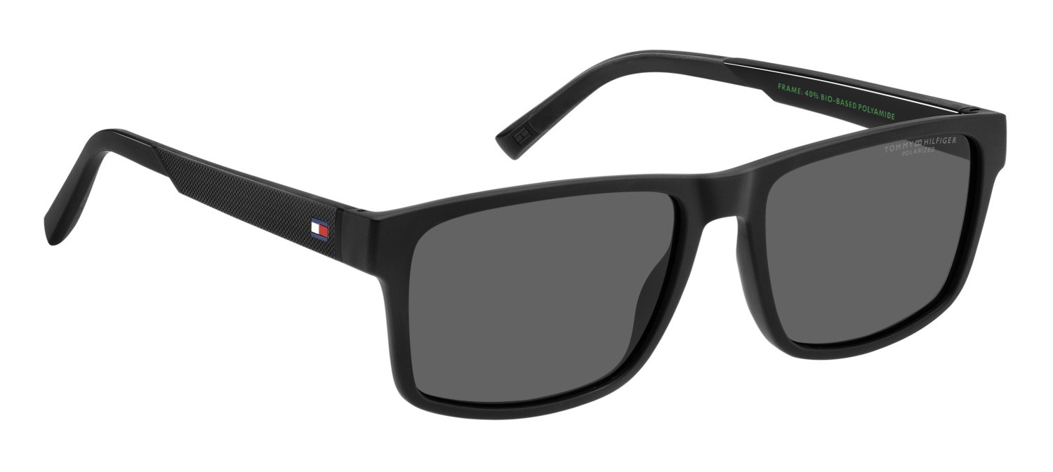 Sunglasses Tommy Hilfiger Th 2142/S 207388 807 M9 color black shape rectangle lenses grey polarized