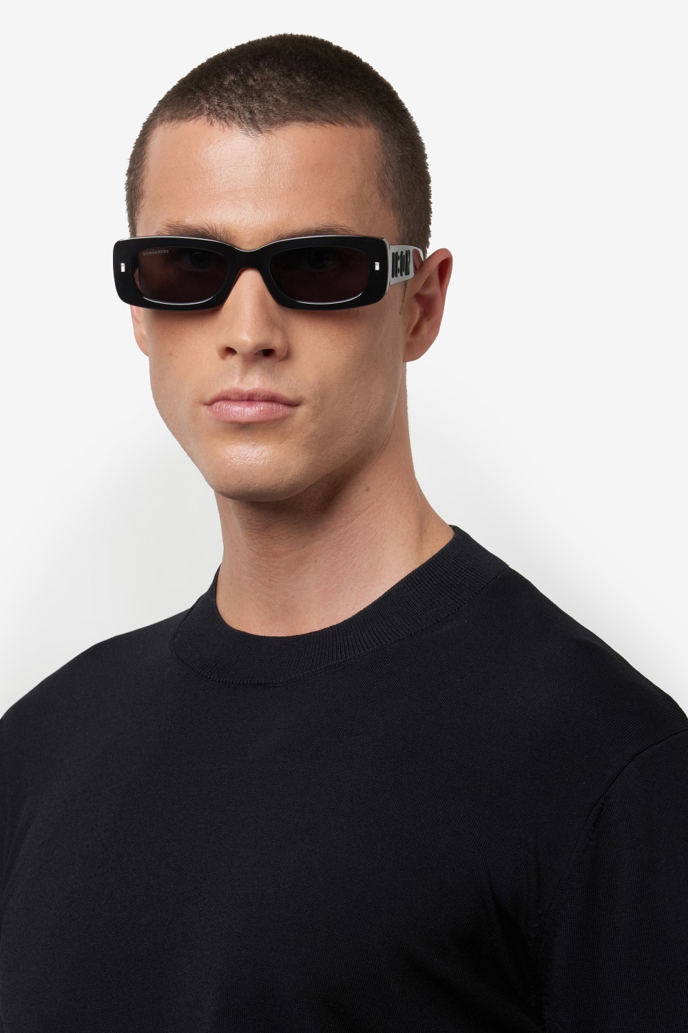 Occhiali da sole Dsquared2 Icon 0020/S 207425 807 IR colore black forma rettangolare lenti grey