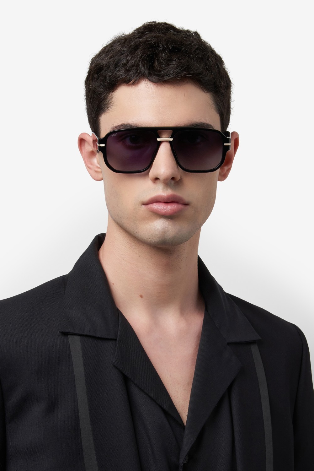 Occhiali da sole Hugo Boss 1718/S 207545 807 1I colore black forma rettangolare lenti brown sol-x