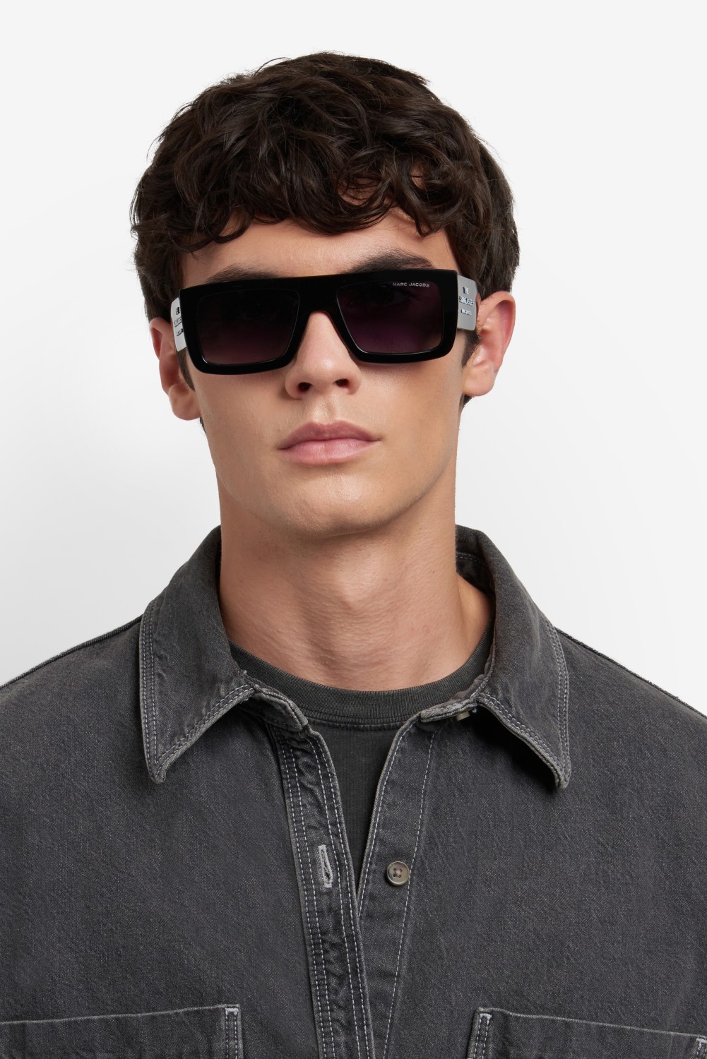 Sunglasses Marc Jacobs 775/S 207598 807 9O color black shape rectangle lenses dark grey shaded