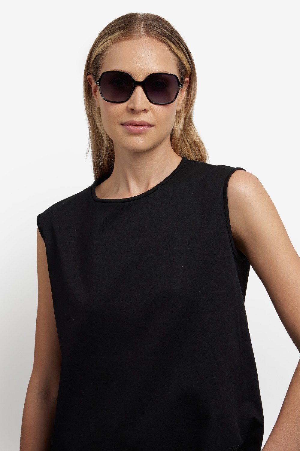 Occhiali da sole Carolina Herrera Her 0278/S 207638 807 9O colore black forma quadrato lenti dark grey shaded