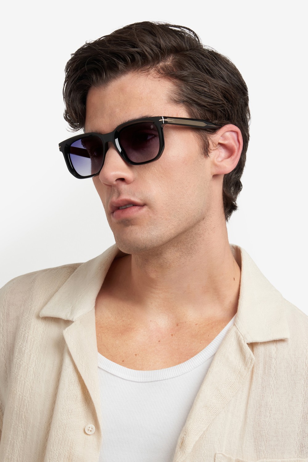 Sunglasses David Beckham Db 7133/S 207751 807 1V color black shape rectangle lenses blue shaded gold mirror