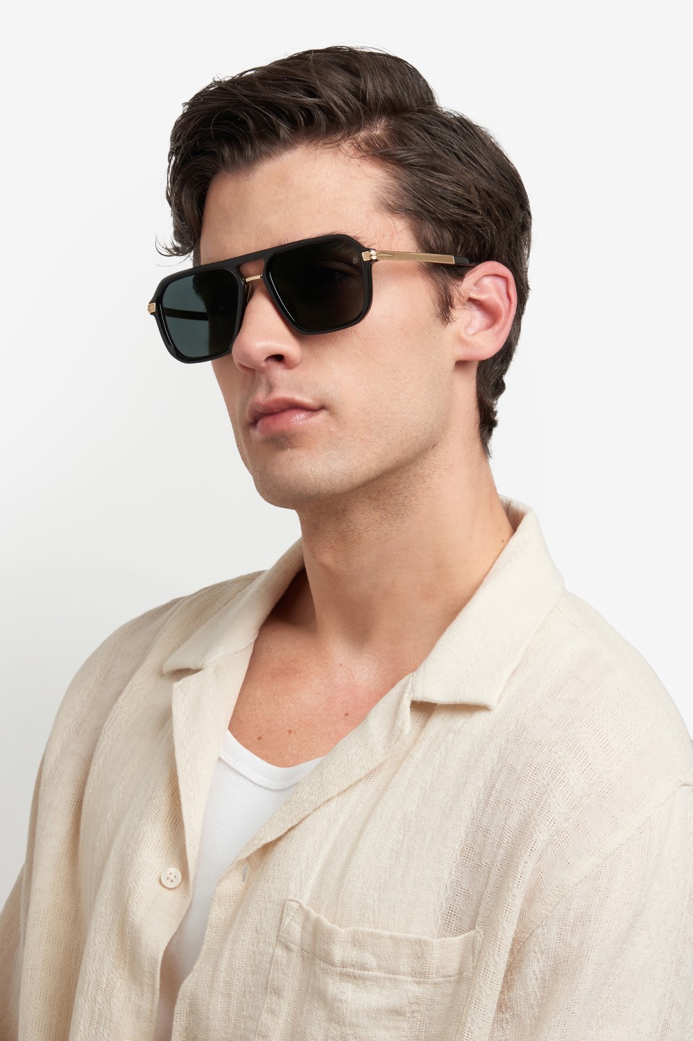 Sunglasses David Beckham Db 7136/S 207770 2M2 MT color black gold shape rectangle lenses green mirror