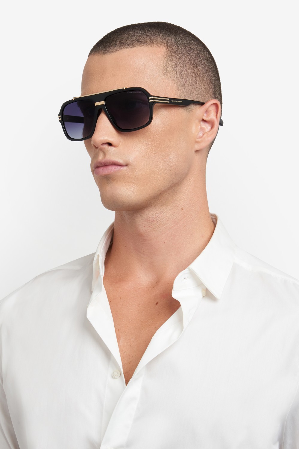 Occhiali da sole Marc Jacobs 840/S 207969 2M2 9O colore black gold forma rettangolare lenti dark grey shaded