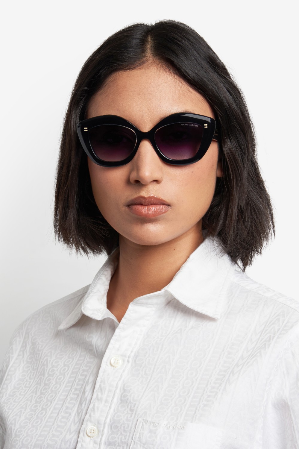 Occhiali da sole Marc Jacobs 800/S 207970 MNG 9O colore crystal black forma rettangolare lenti dark grey shaded