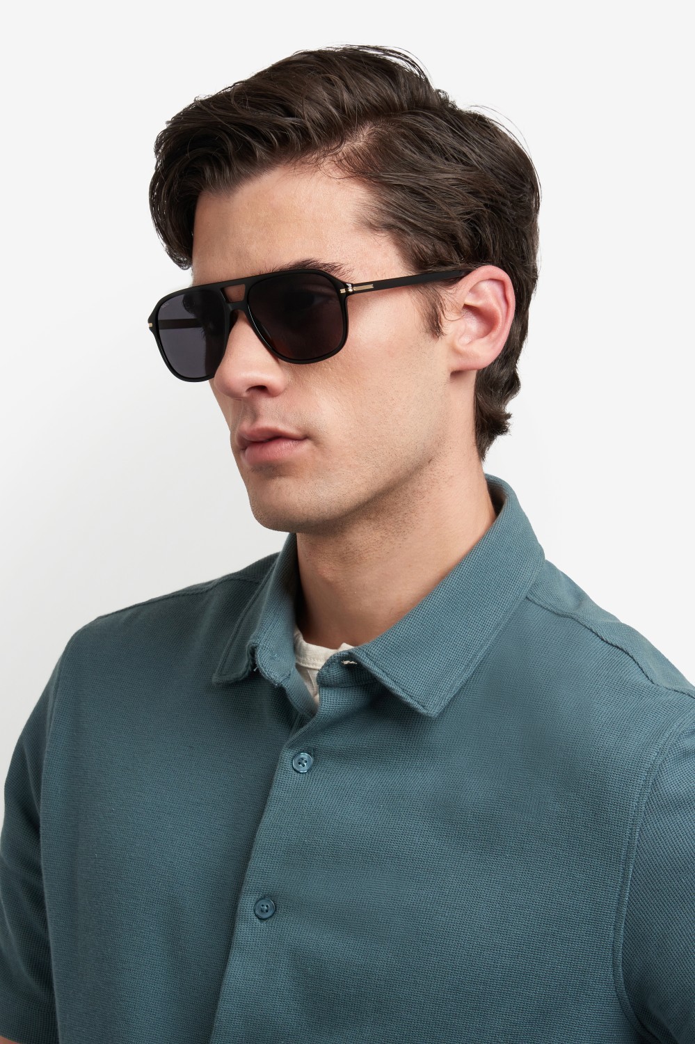 Occhiali da sole Hugo Boss 1751/S 207999 807 IR colore black forma quadrato lenti grey