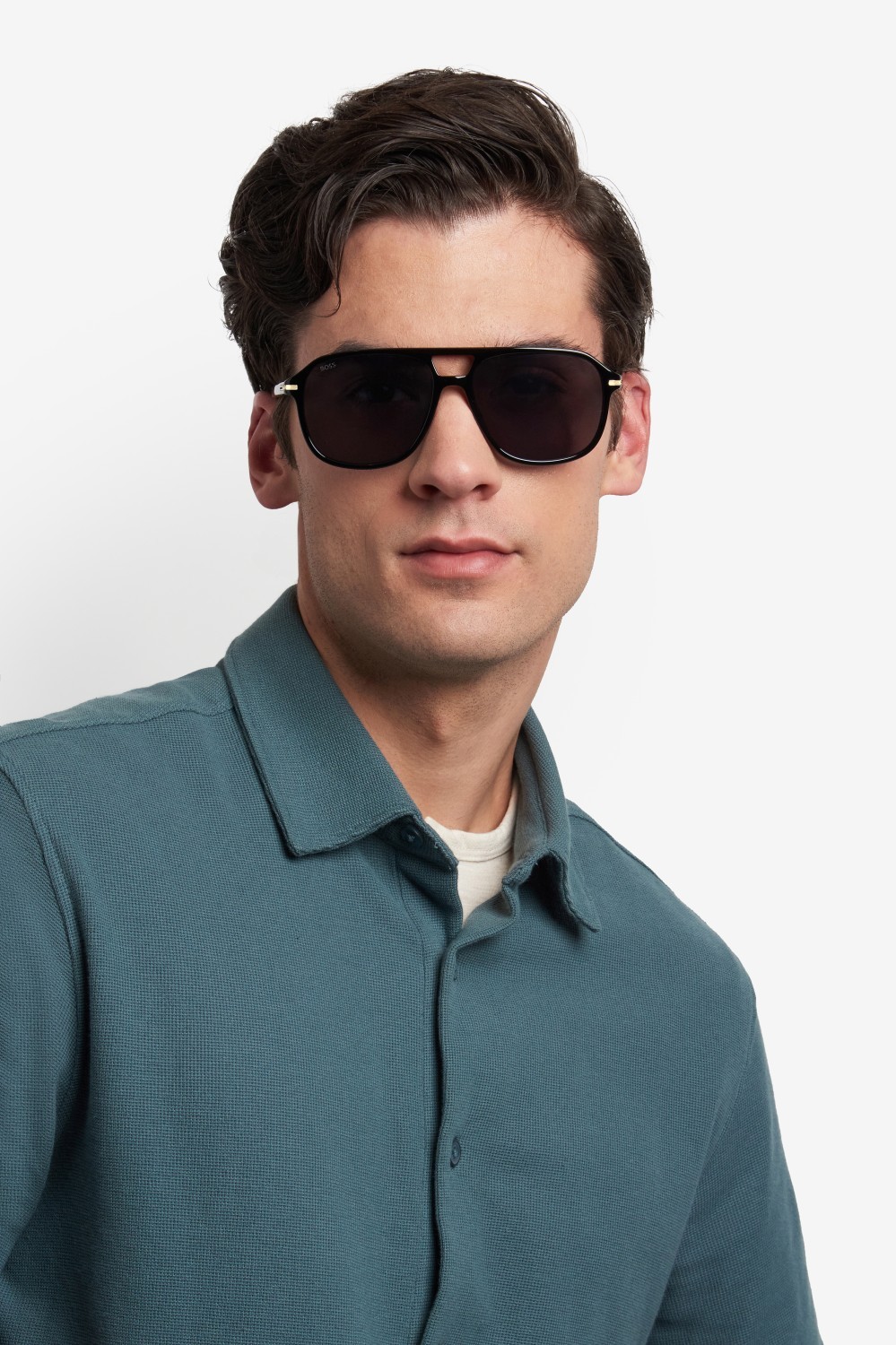 Occhiali da sole Hugo Boss 1751/S 207999 807 IR colore black forma quadrato lenti grey
