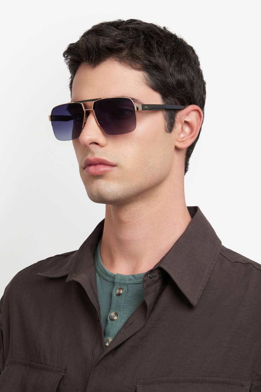 Occhiali da sole Hugo Boss 1767/S 208010 J5G 9O colore gold forma quadrato lenti dark grey shaded